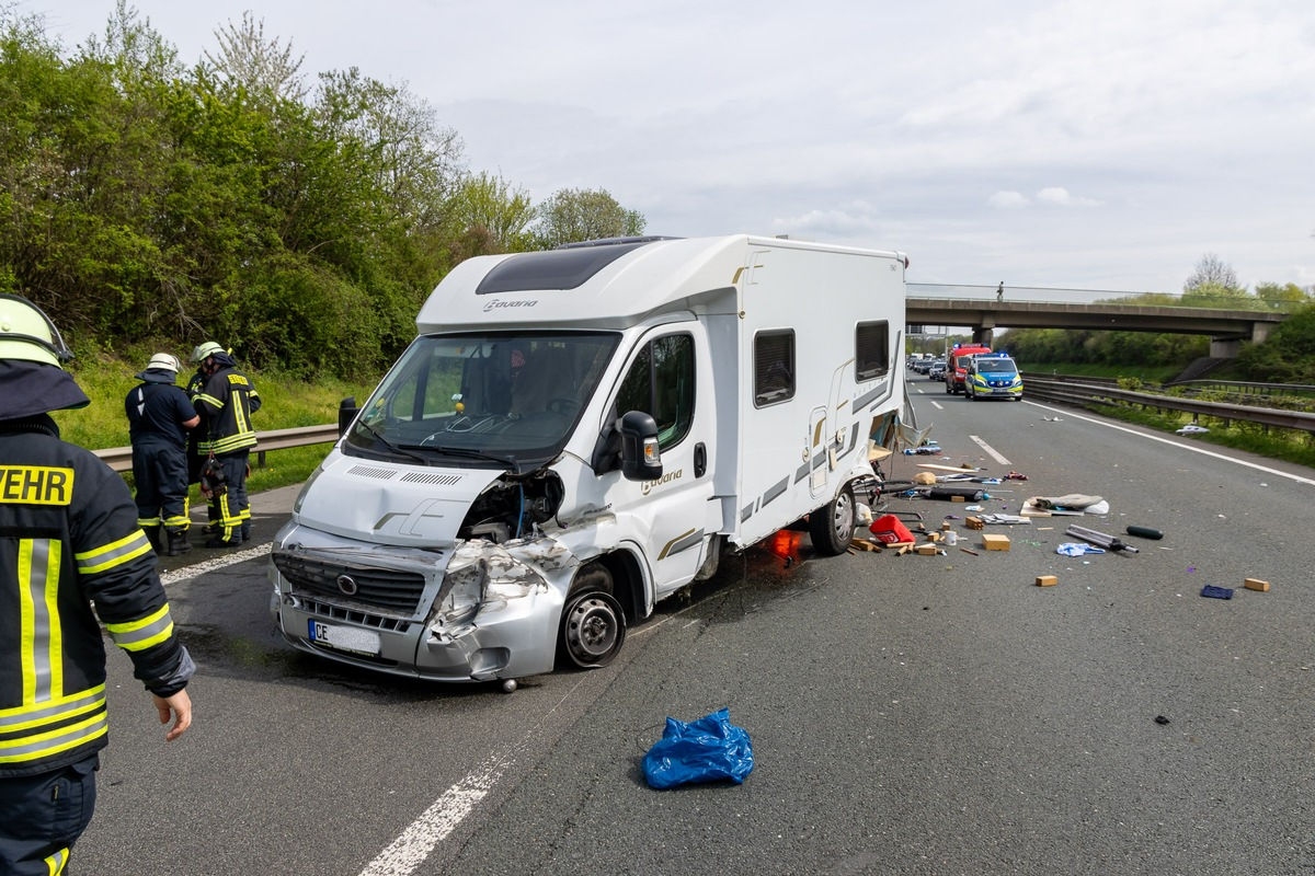 A2 Porta Westfalica – Verkehrsunfall zwischen Pkw und Wohnmobil