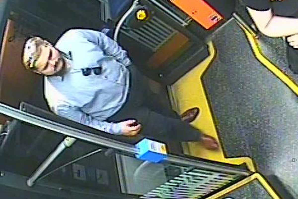 Jena - Mann schlägt Fahrgast wegen zu lautem Smartphone