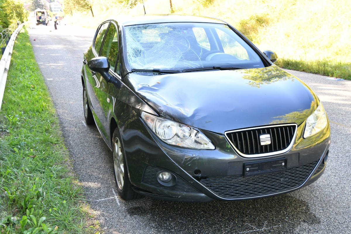 Tragödie in Oberhof AG – Velofahrer bei Kollision mit Auto tödlich verletzt