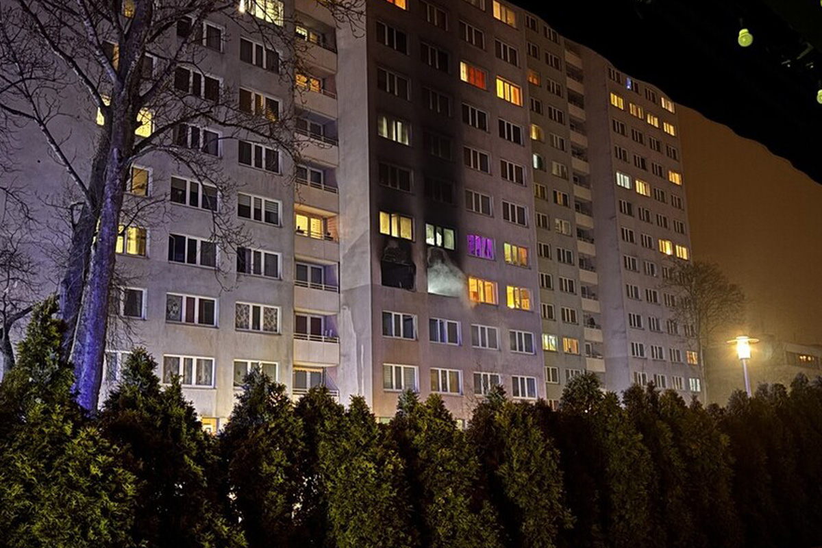 Berlin – Ein Kind stirbt bei Wohnungsbrand in Hochhaus 