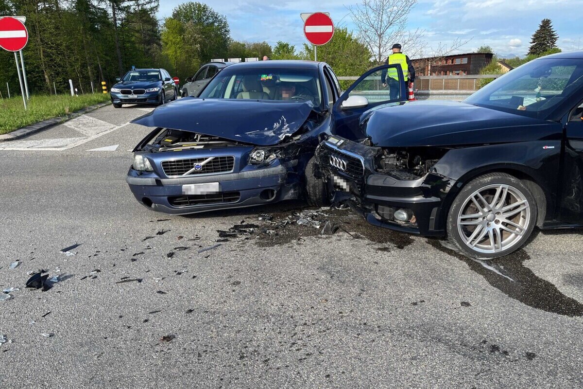 Hunzenschwil AG – Zwei Unfälle innert einer Stunde – mehrere Verletzte