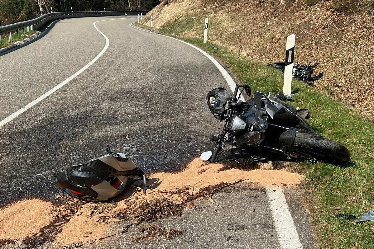 Annweiler – Vier Motorradfahrer bei zwei Unfällen verletzt