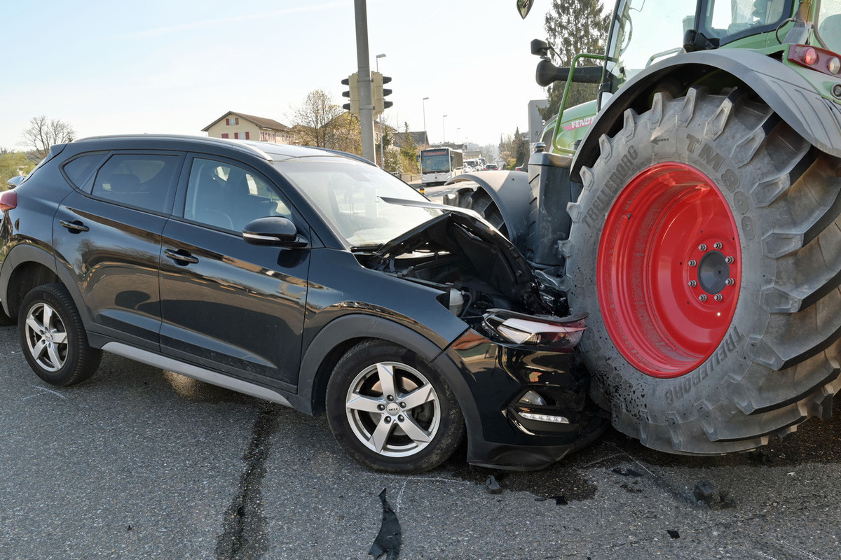 Inwil LU – Drei Fahrzeuge an Unfall beteiligt