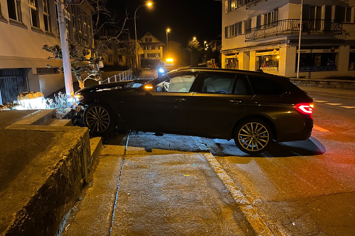 Kanton Luzern - Zwei Personen nach Unällen verletzt