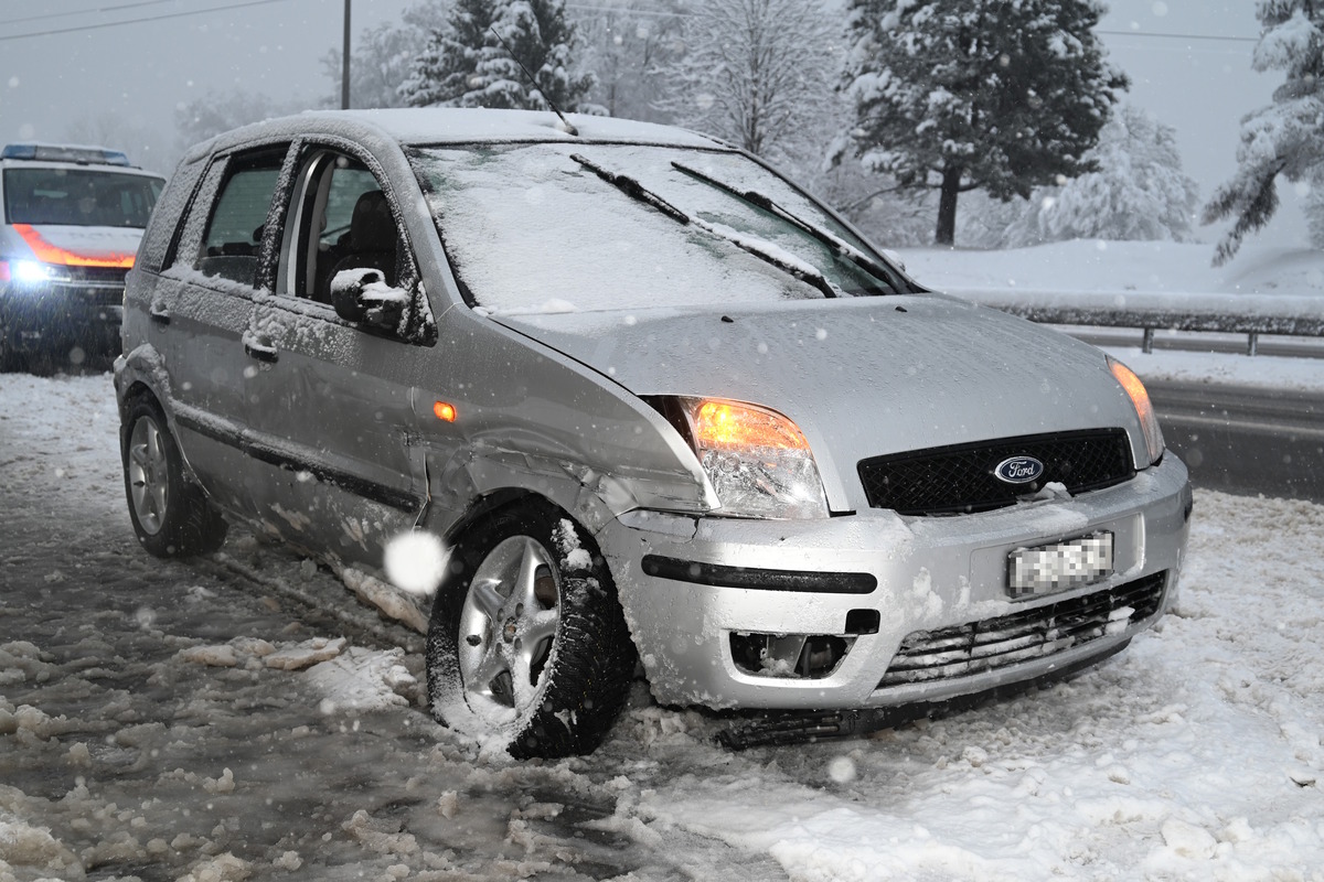 St. Gallen / Gossau - Ohne Führerschein auf der A1 verunfallt 