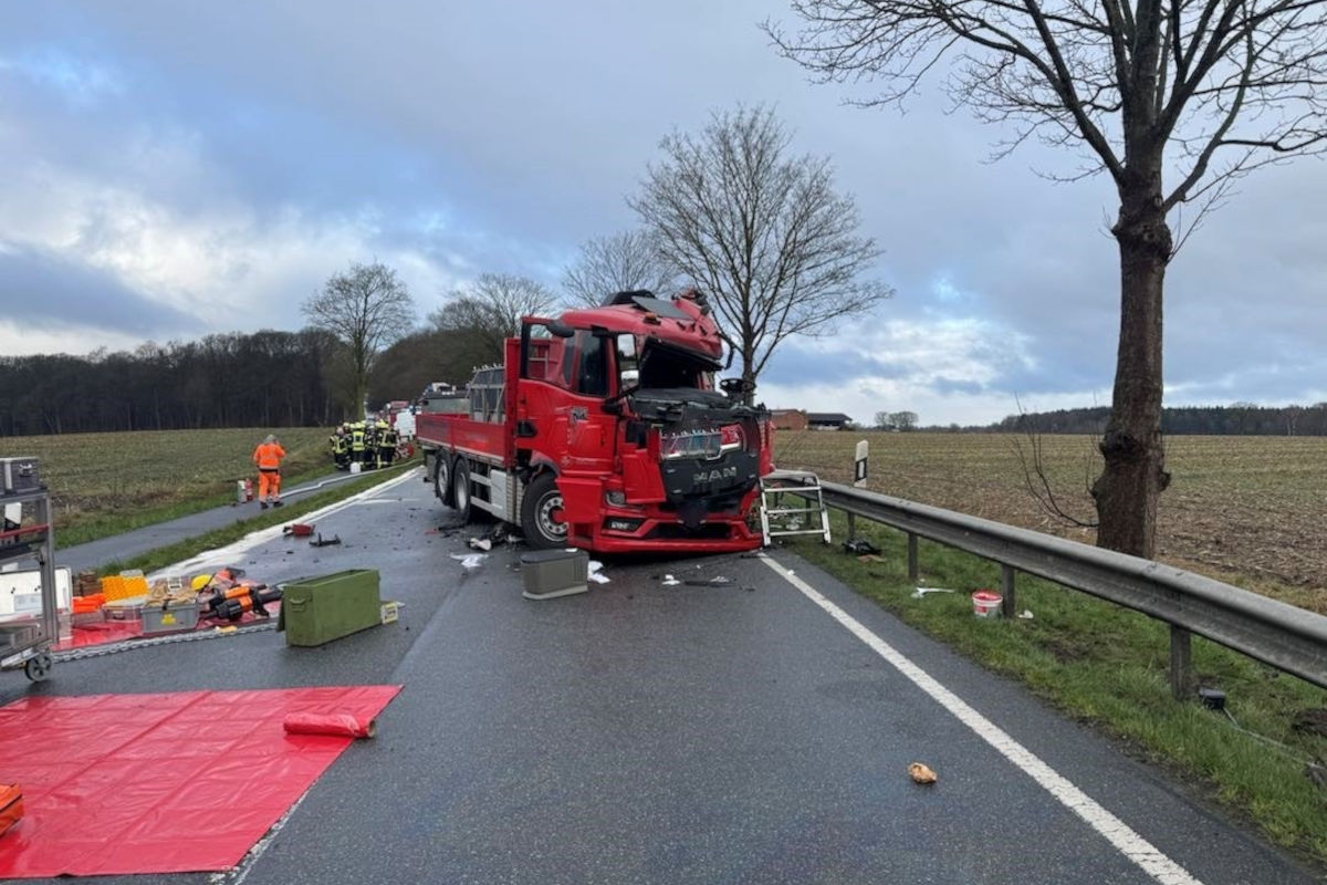 Beverstedt – Schwerer Unfall zwischen zwei Lastwagen