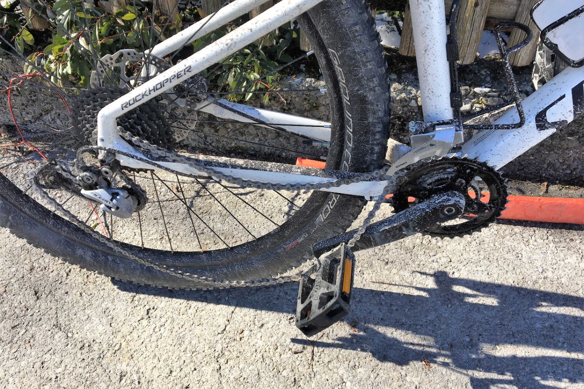 Nidfurn GL - Junge Fahrradfahrerin verletzt sich bei Kollision