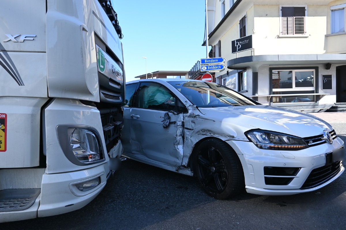 Schaan FL - Sachschaden nach Zusammenstoss