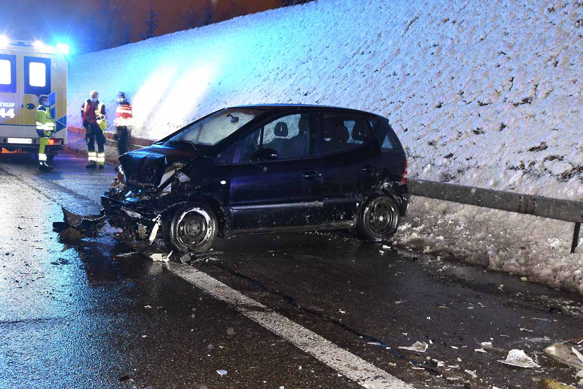 Gossau SG - Auto gerät bei Überholmanöver ins Schleudern