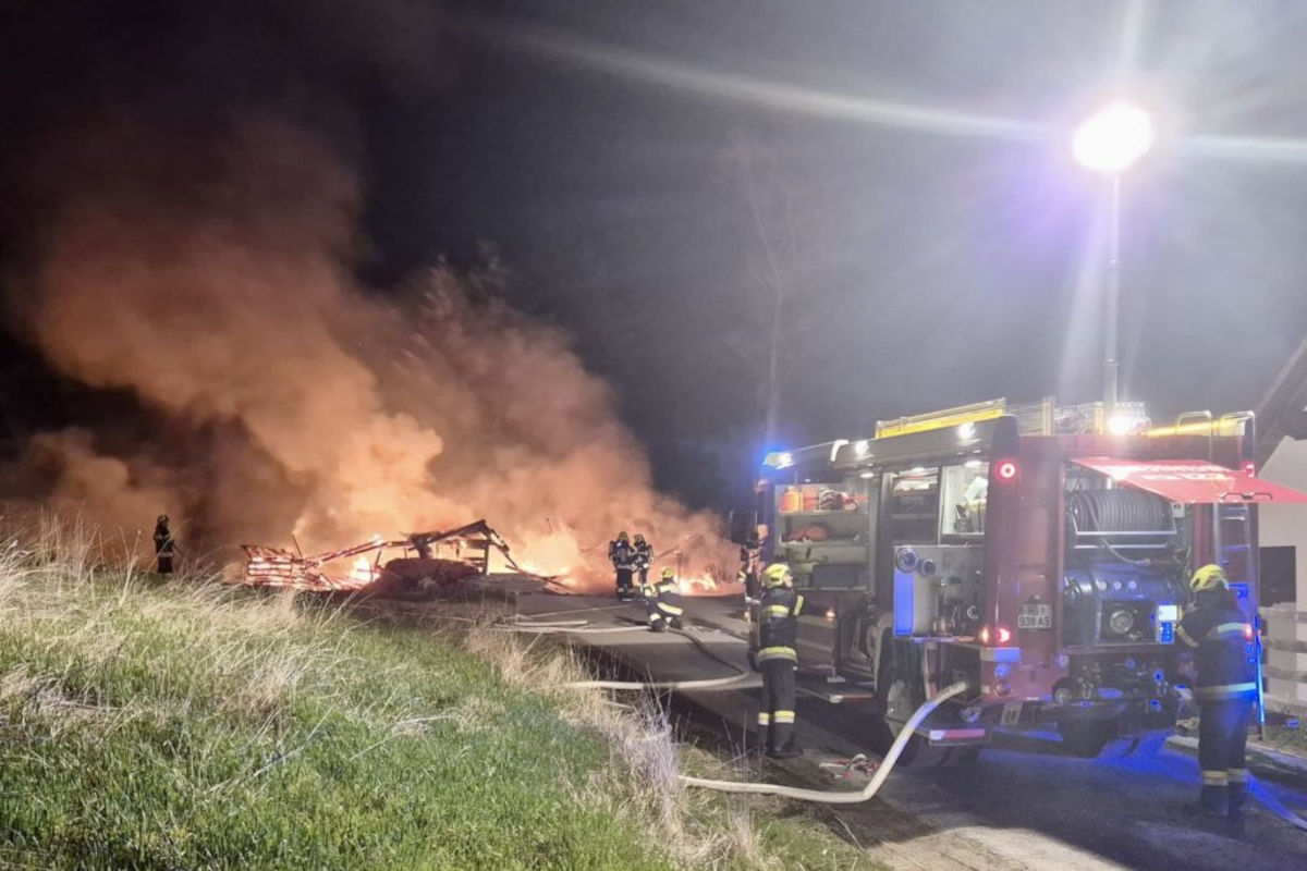 Brand eines Gebäudes in Greinbach – Verdacht auf Brandstiftung