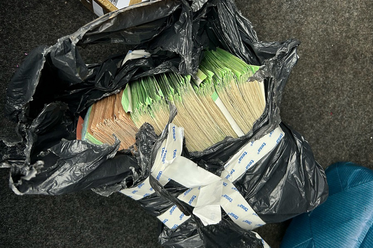 Landshut – Zoll stellt Bargeld nach Kontrolle auf Autobahn sicher