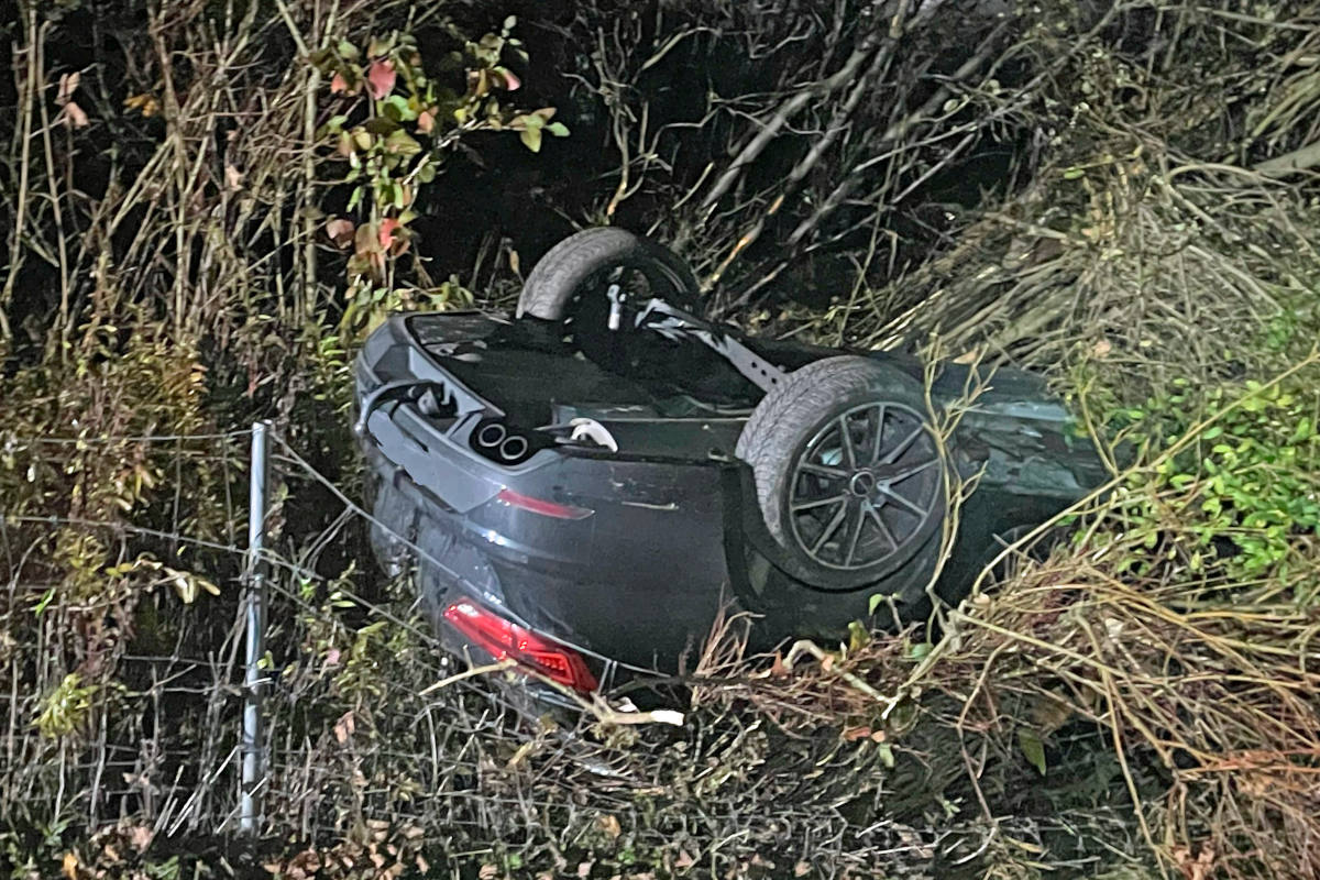 A2 Rothenburg LU – Fahrerin mit Kind im Auto überschlägt sich auf der Autobahn