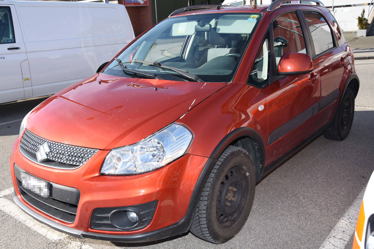 Bazenheid SG – Alkoholisiert mit Schranke kollidiert