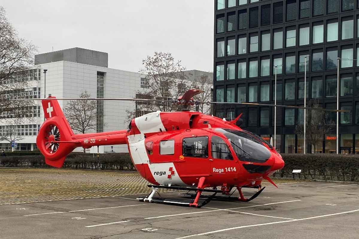 Tragischer Arbeitsunfall in Zug - Mann lebensgefährlich verletzt!