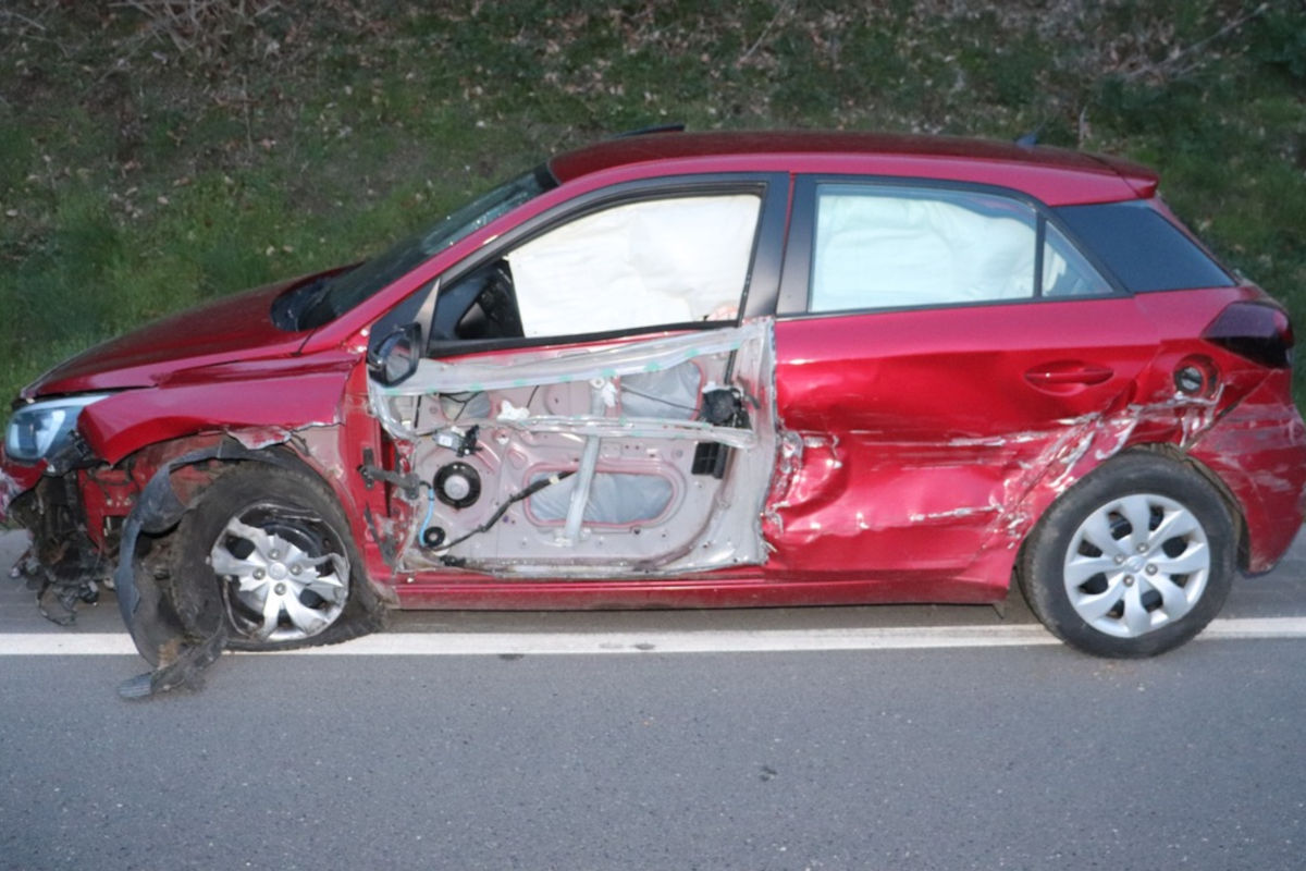 Höxter – Schwerverletzter nach Unfall auf der B83