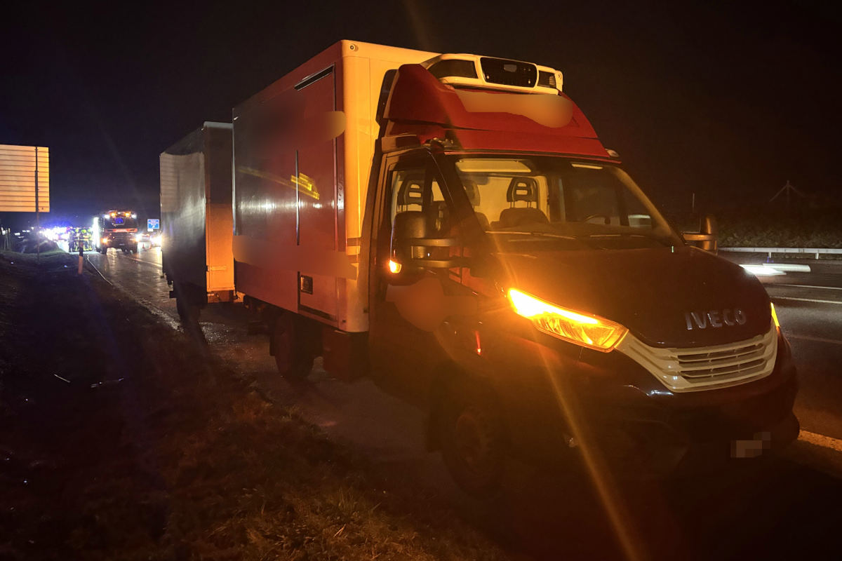 A1 Gossau SG – Brand eines Lieferwagens auf der Autobahn