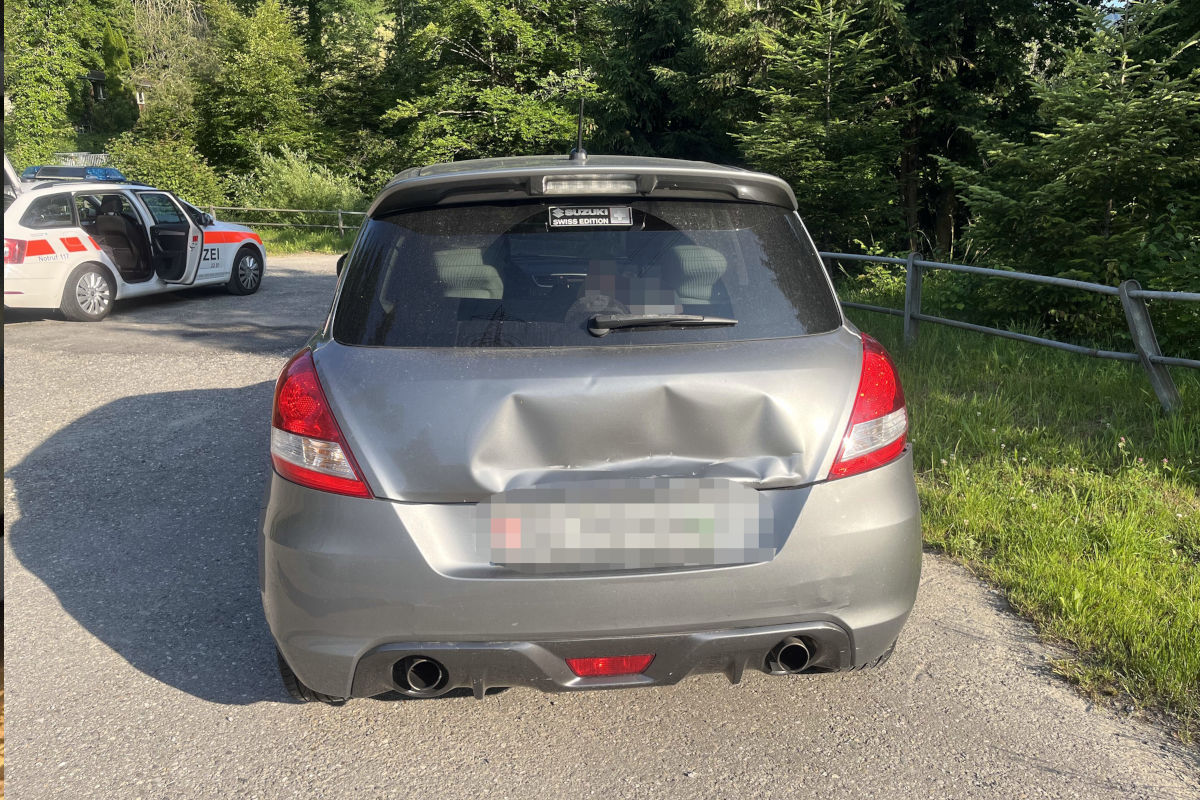 Untereggen SG – Autolenkerin nach Auffahrkollision verletzt