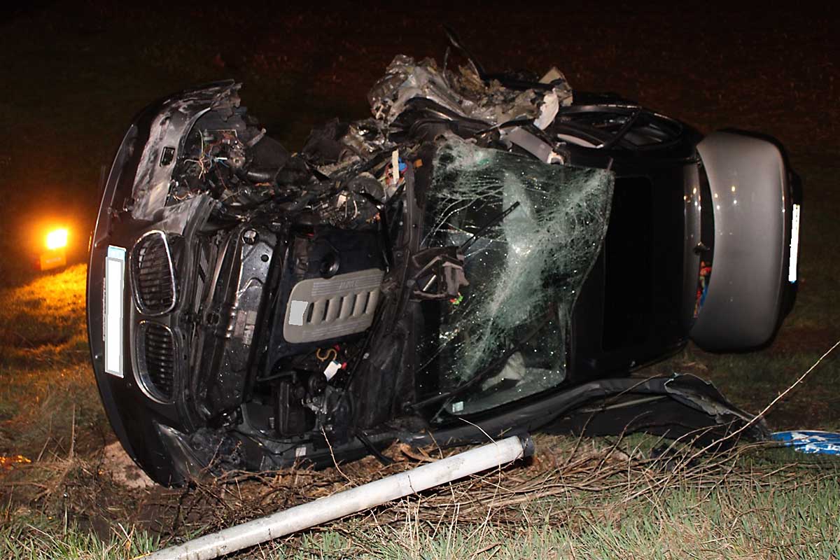 Merzenich - Junger Fahrer nach Kollision mit Bus verletzt