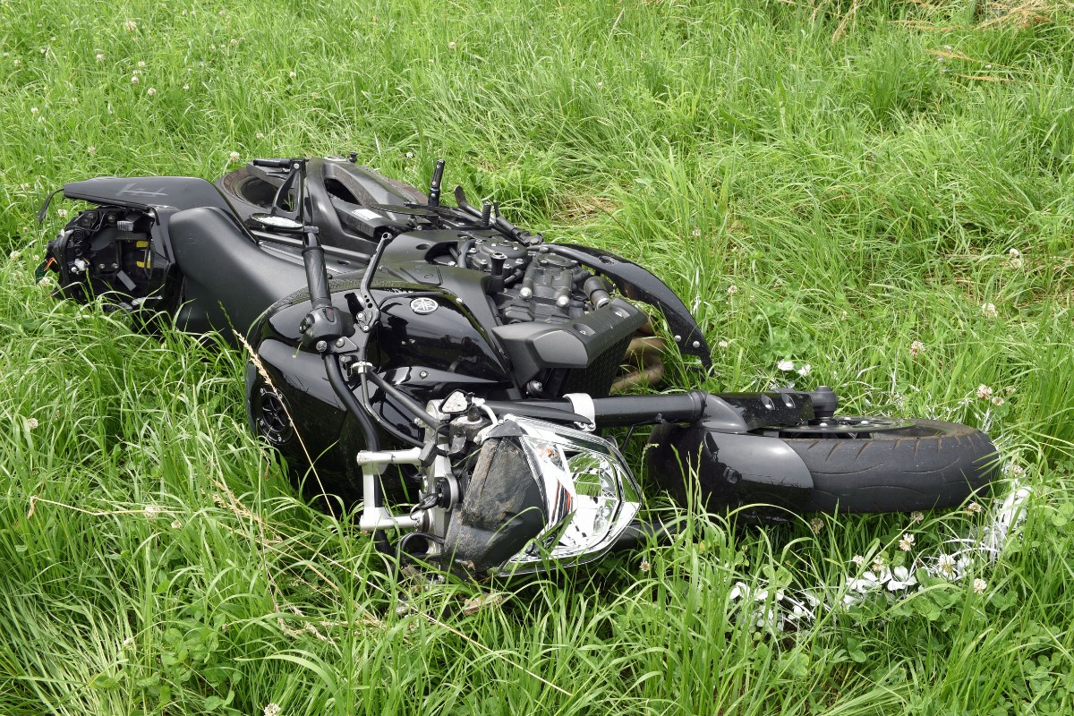 Roggliswil LU - Motorradfahrer bei Unfall erheblich verletzt