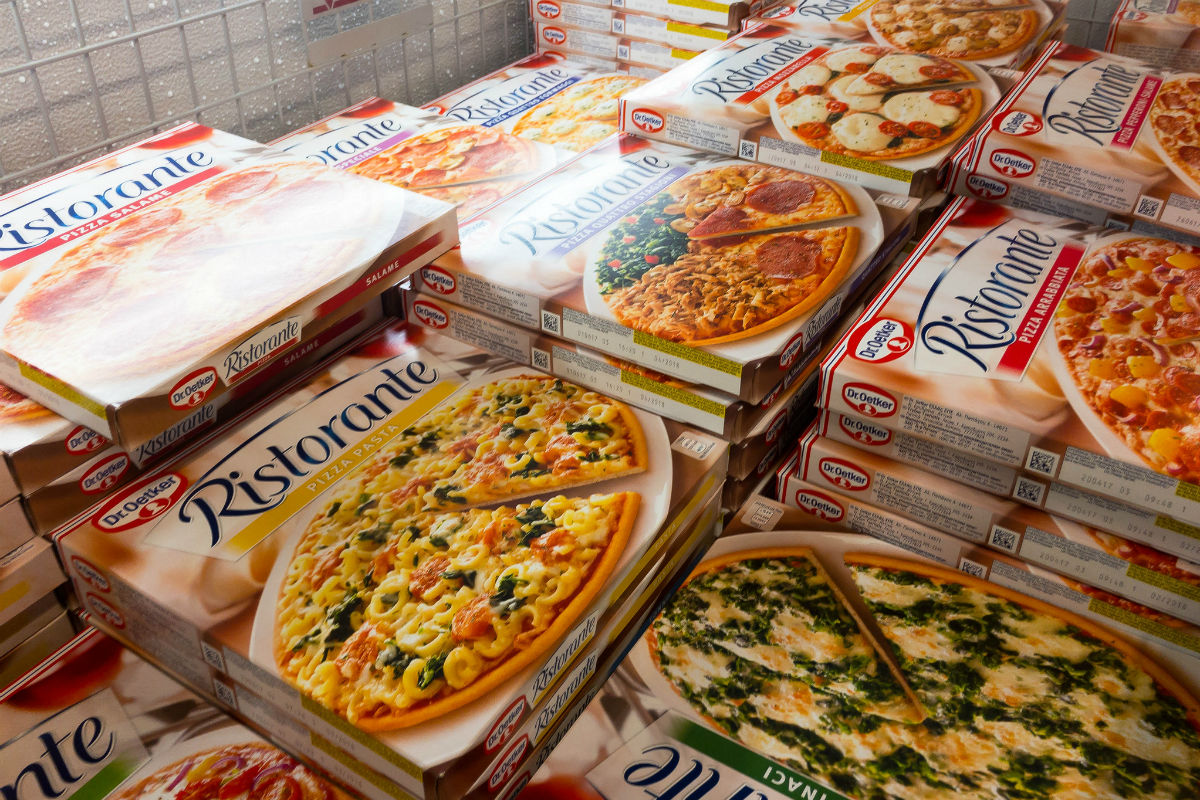 Mann raubt Tiefkühlpizzen - Zeugenaufruf