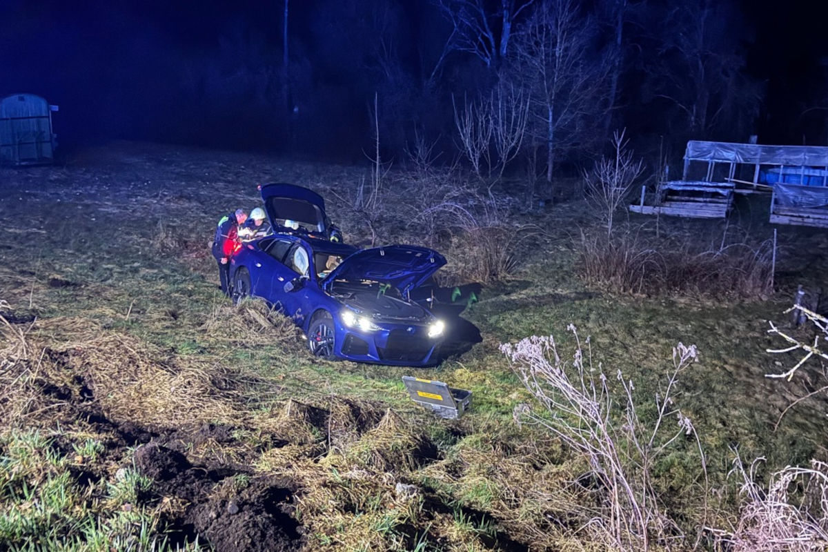Breckerfeld – BMW überschlägt sich bei Unfall