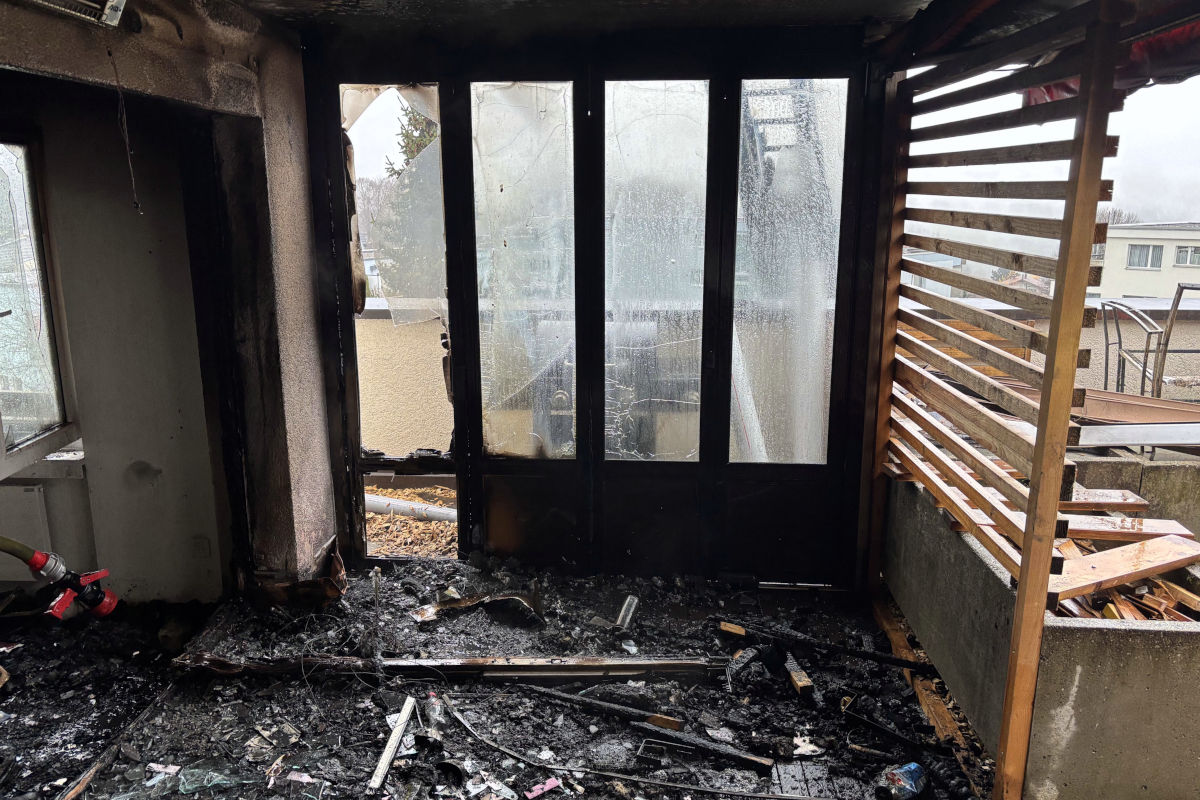 Eggersriet SG – Mehrfamilienhaus in Brand