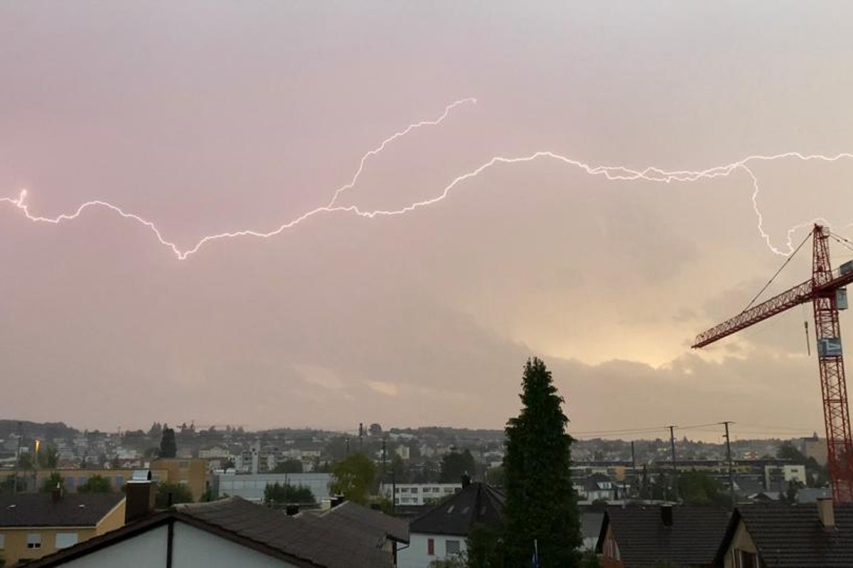 Warnung - Heftige Gewitter mit Sturm und Hagel 