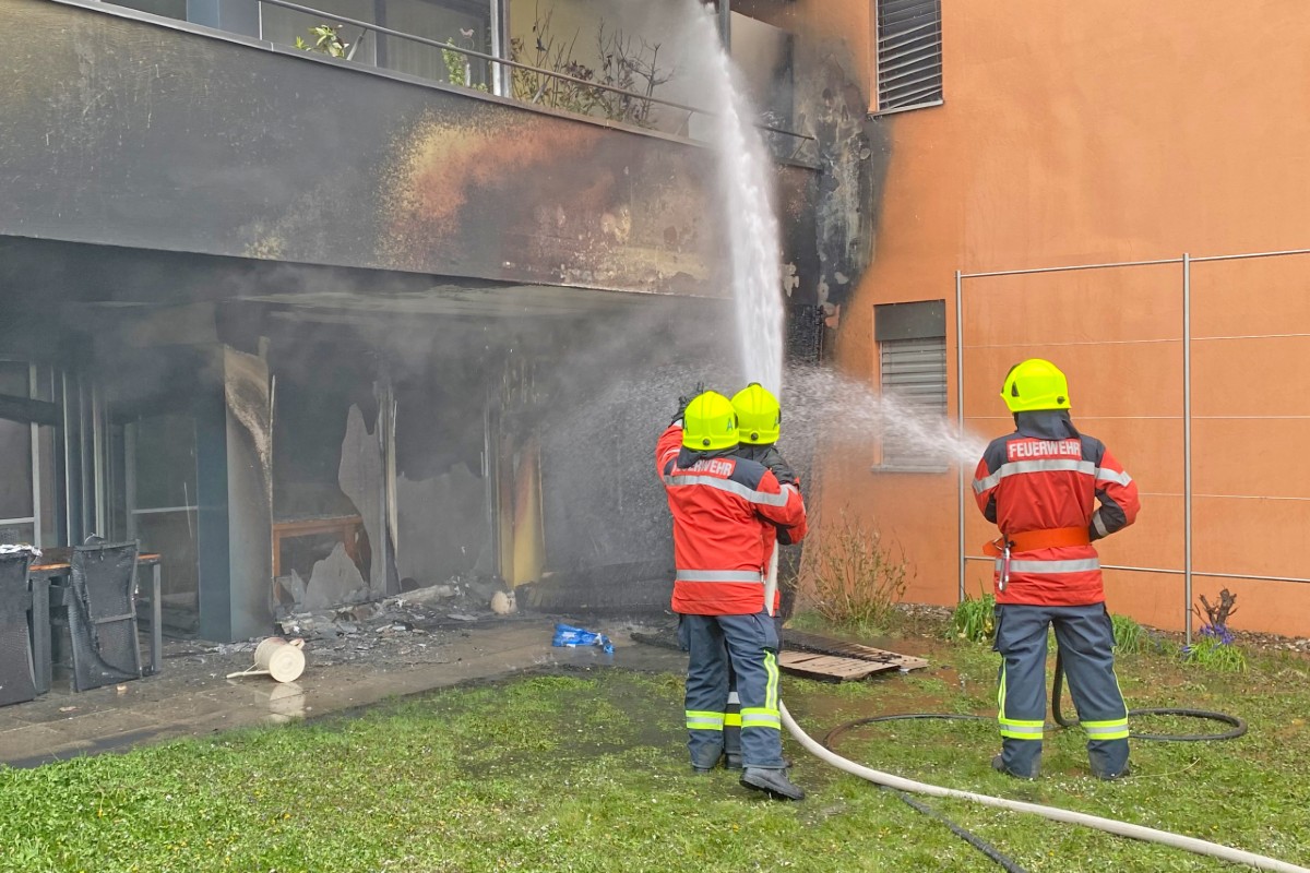 Ermatingen TG - Keine Verletzten nach Brand auf dem Sitzplatz