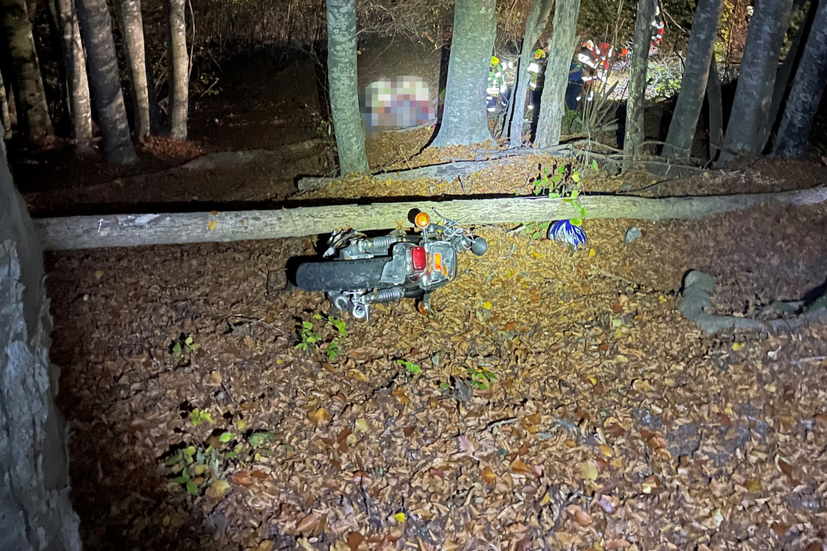 Grüsch GR – Motorradfahrer stürzt bei Unfall Abhang hinunter