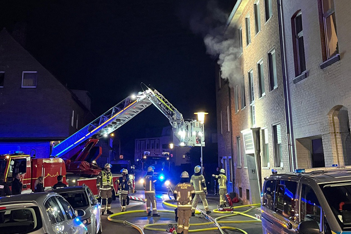 Kleve – Mehrere Personen und Tiere bei Wohnungsbrand gerettet