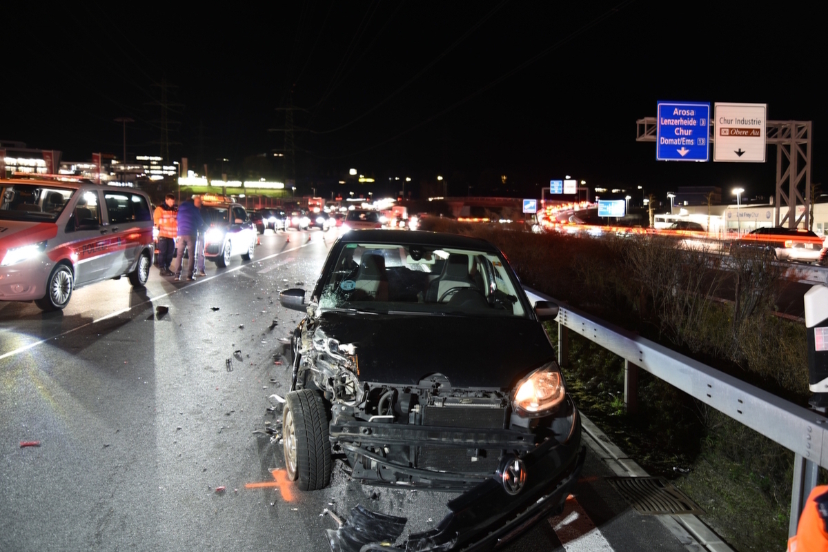 Chur GR – Unfall auf der A13 führt zu langen Staus