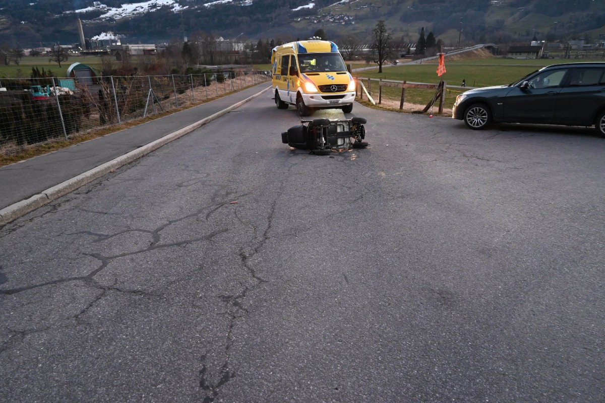  Berschis SG - Frau auf Elektrorollstuhl verletzt