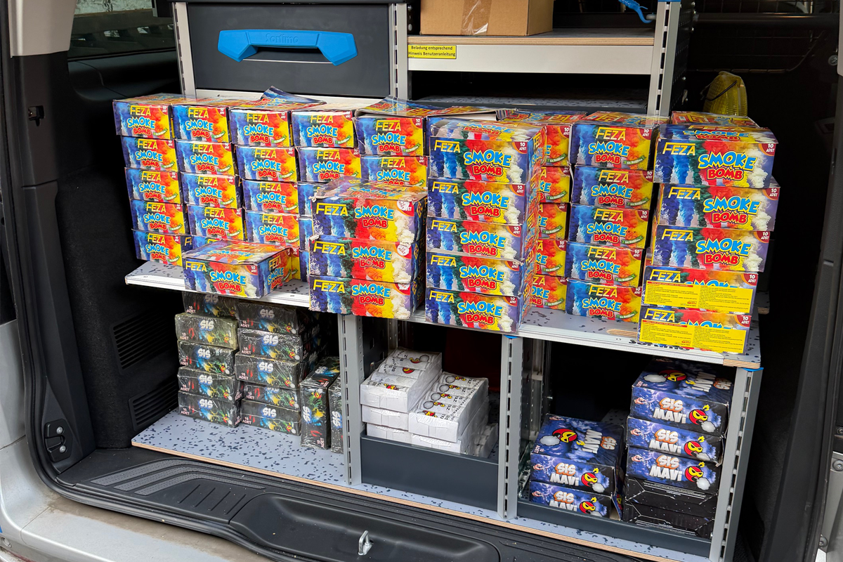 Duisburg – Illegale Pyrotechnik bei Kontrolle sichergestellt