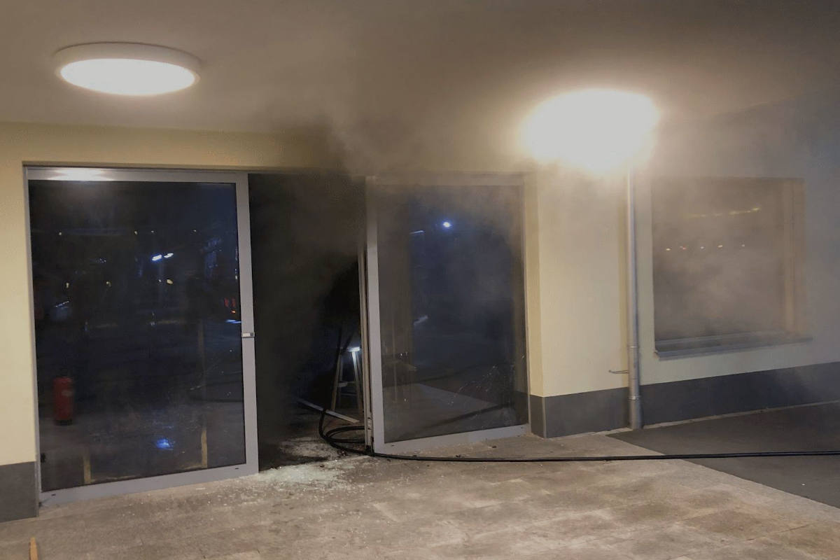 Siebnen SZ – Brand in Ladenlokal