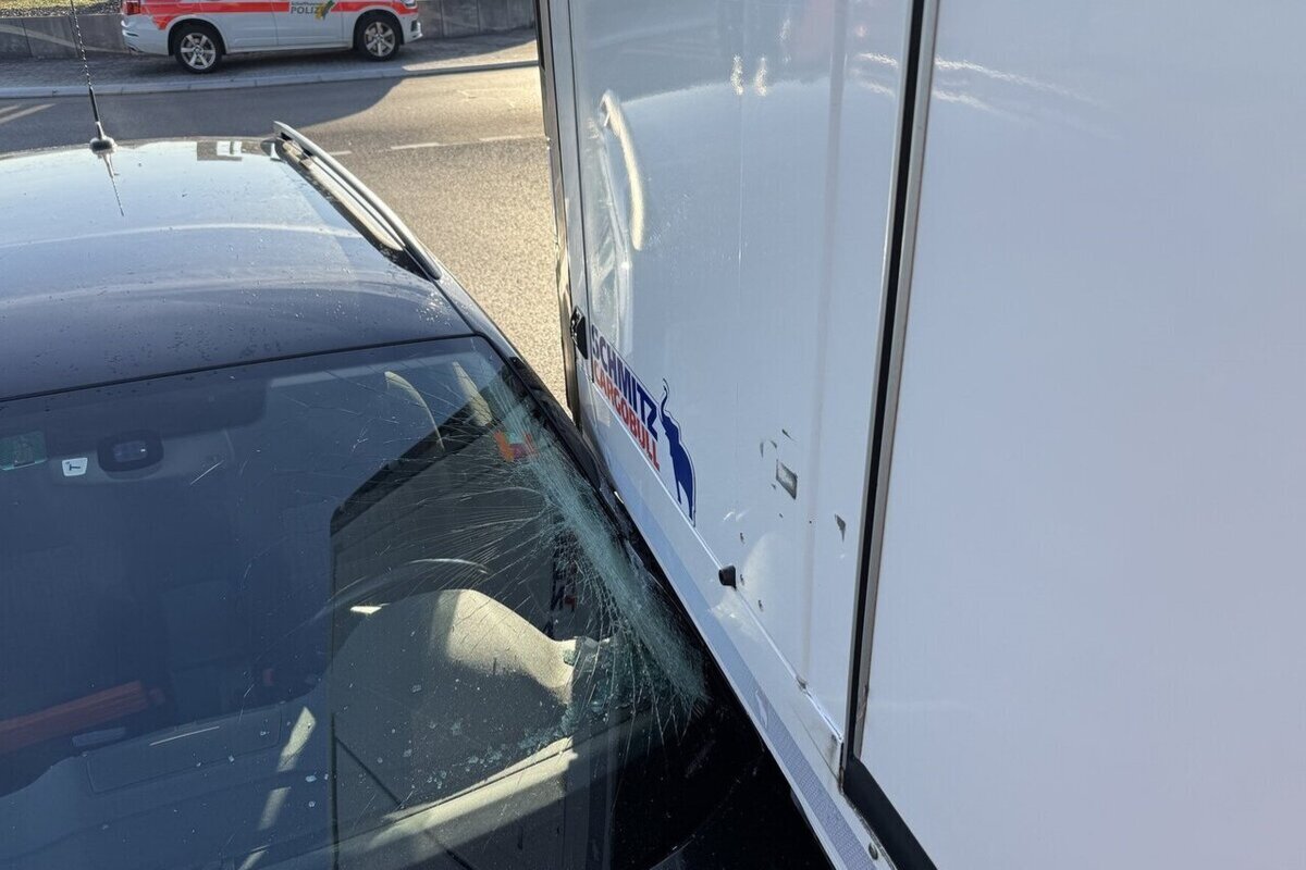 Neunkirch SH – Verwechslung von Pedalen führt zu Unfall