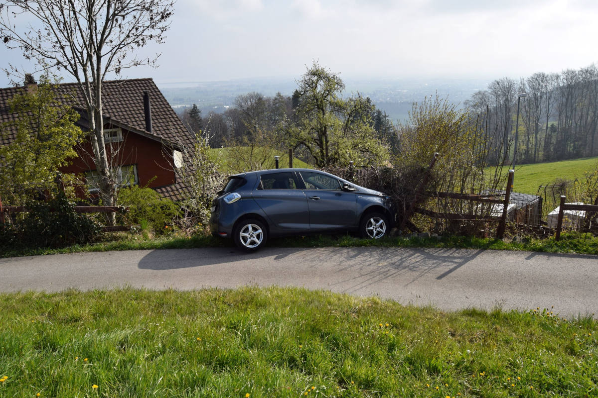 Walzenhausen AR – Zu stark beschleunigt und Unfall gebaut