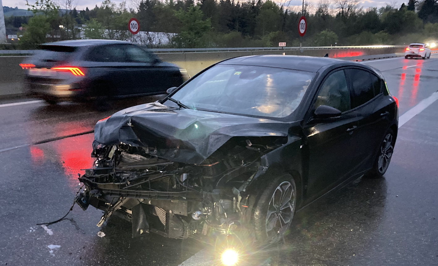 Sursee LU - Unfall auf der Autobahn A2