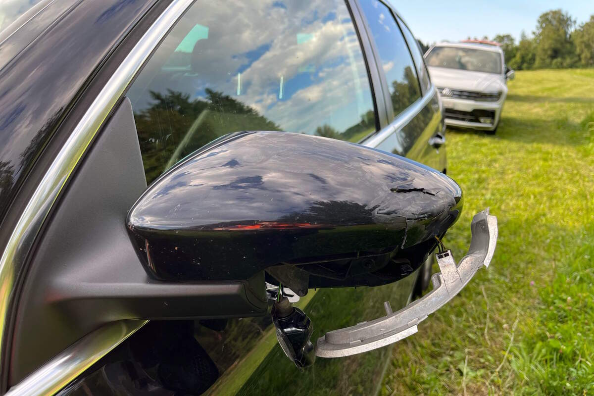 Niederhelfenschwil SG - Führerschein nach Streifkollision weg 