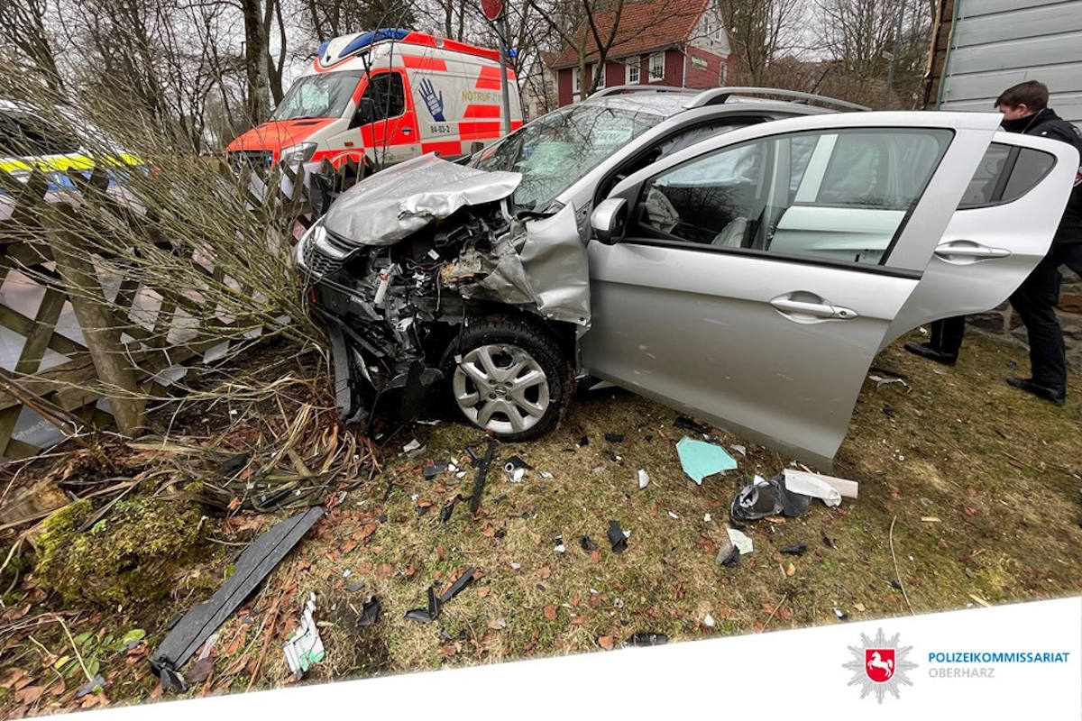 Clausthal-Zellerfeld – Verkehrsunfall mit einer schwer verletzten Person 