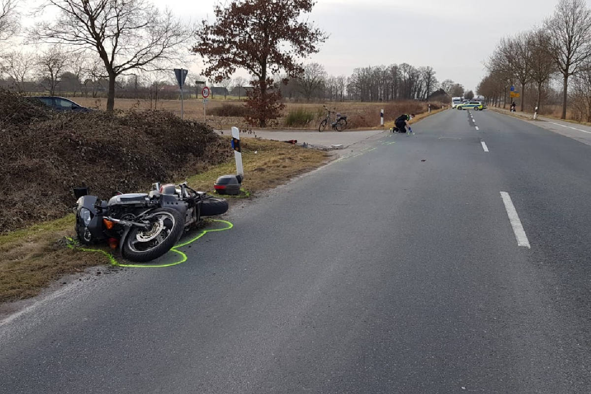Bockhorn/Steinhausen – Motorradfahrer kollidiert mit Radfahrerin
