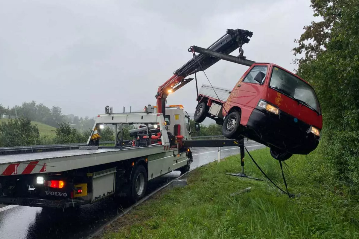 Mehrere Verkehrsunfälle auf Zuger Strassen