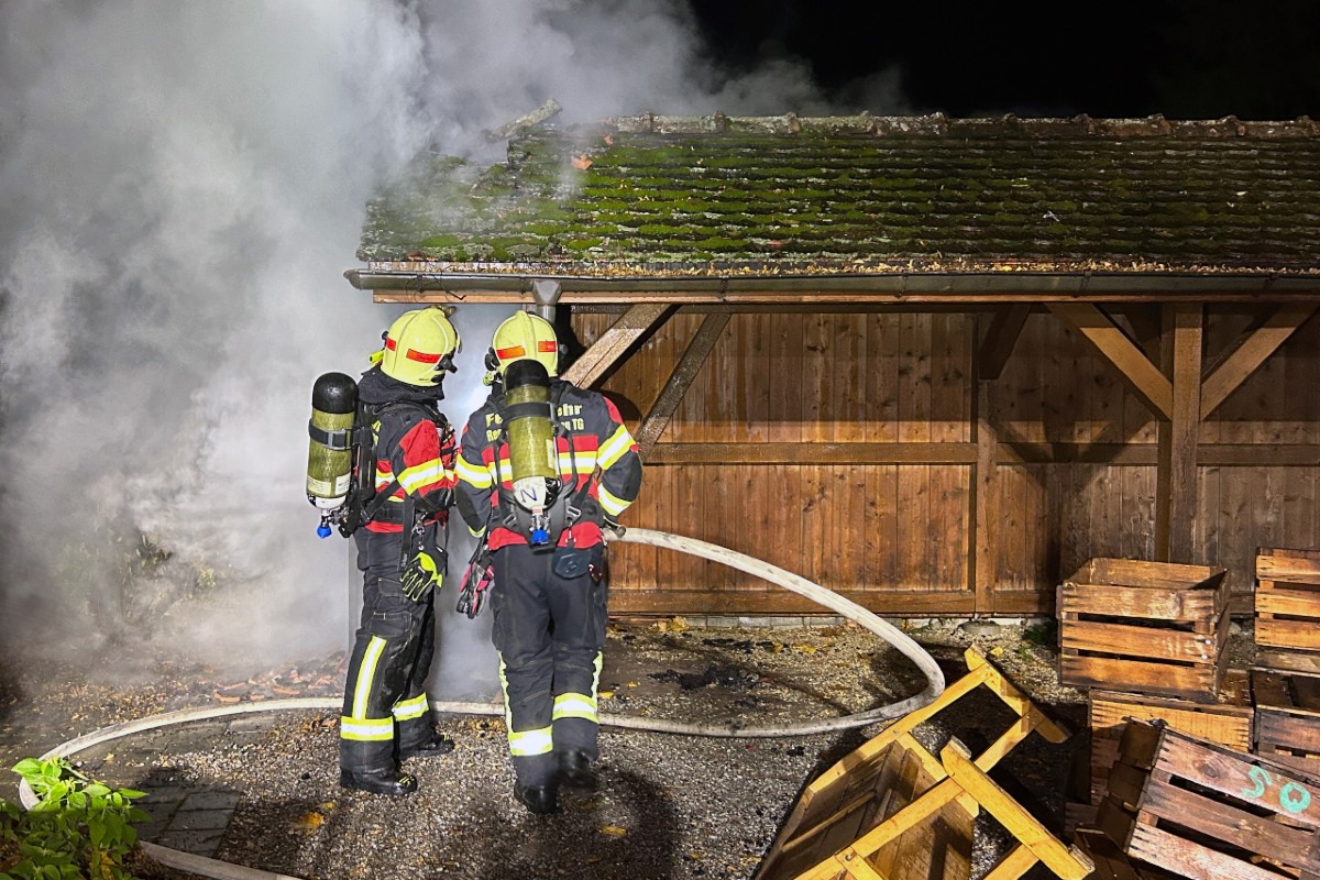 Eschlikon TG - Feuerwehreinsatz wegen Brand beim Pfadiheim