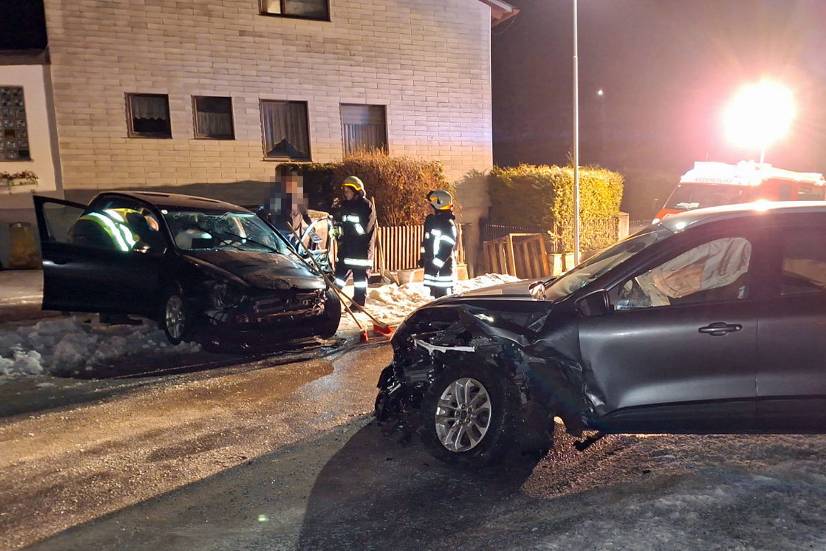 Niederedlitz – Zwei Verletzte nach Unfall