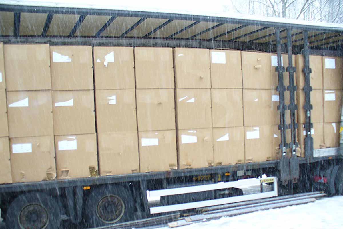 Görlitz - Zoll stellt 20.000 Kilogramm Rauchtabak sicher