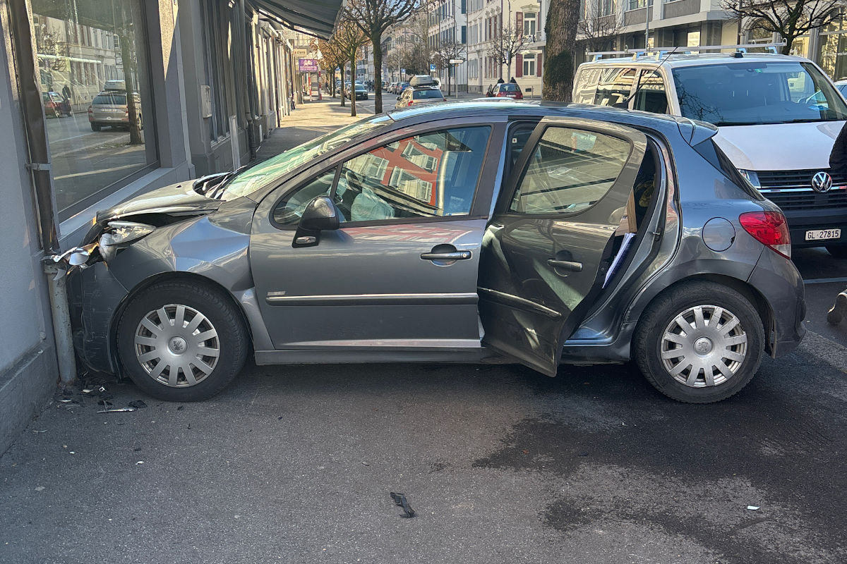 Glarus GL – Unfall wegen Missachtung des Vortritts