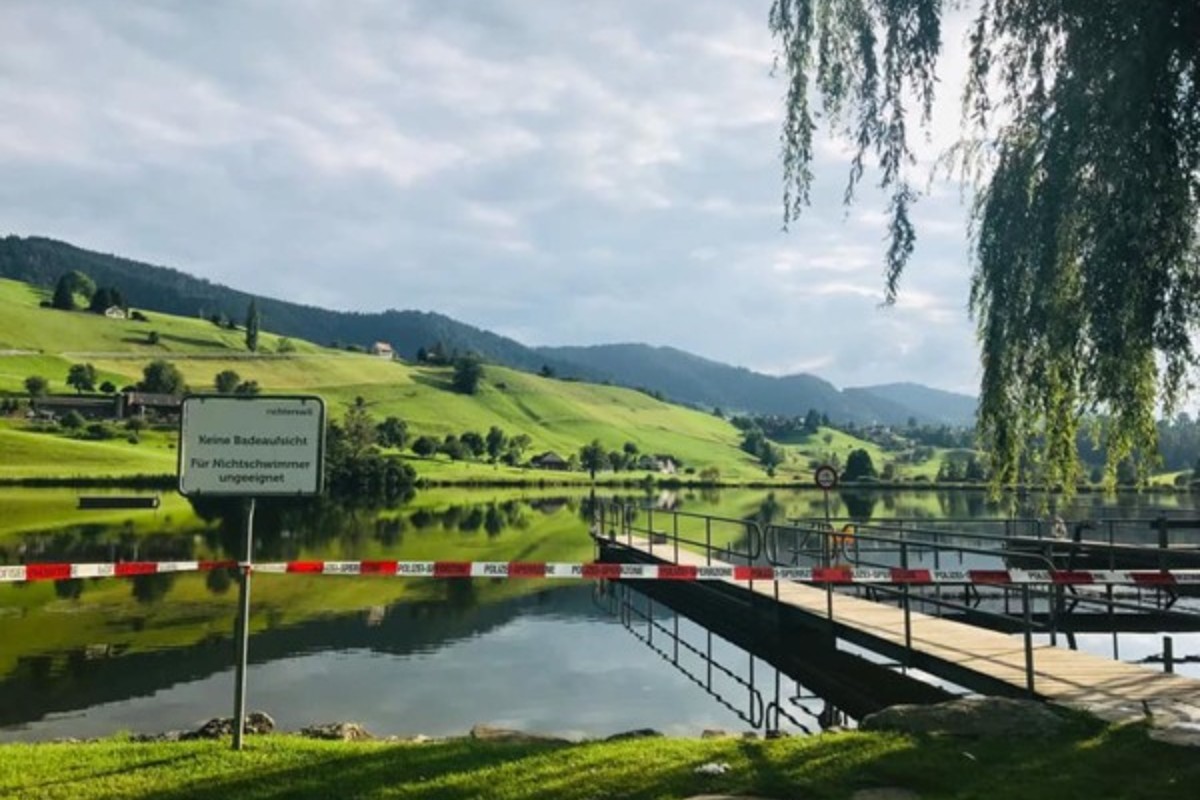 Wädenswil ZH - Hüttnersee weiterhin wegen Blaualgen-Alarm gesperrt!