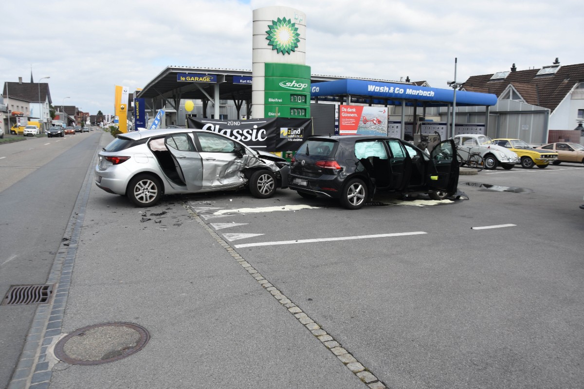  Lüchingen SG - Drei Verletzte nach Verkehrsunfall