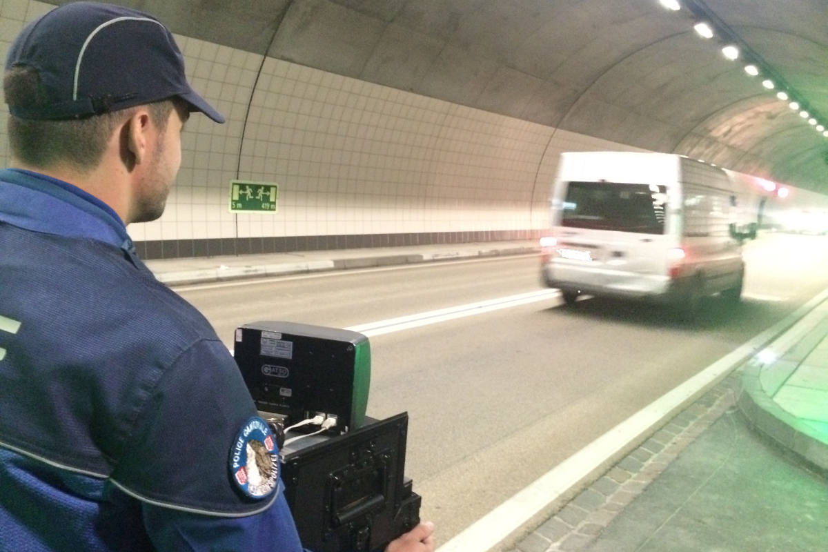Mit 273 Km/h auf der Autobahn A9 bei Vevey geblitzt