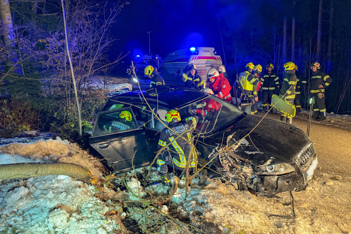 Mondsee  – Probeführerscheinbesitzer verursacht Unfall