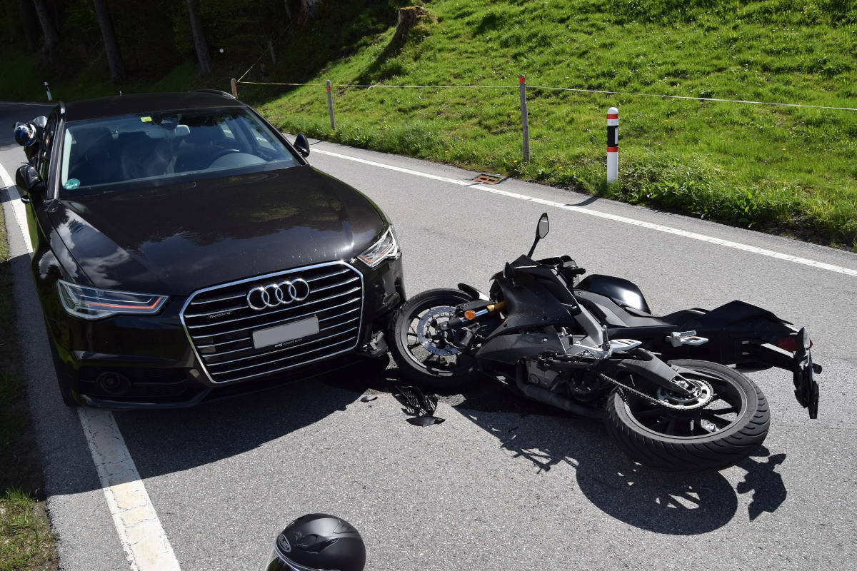Trogen AR – Kollision zwischen Auto und Motorrad